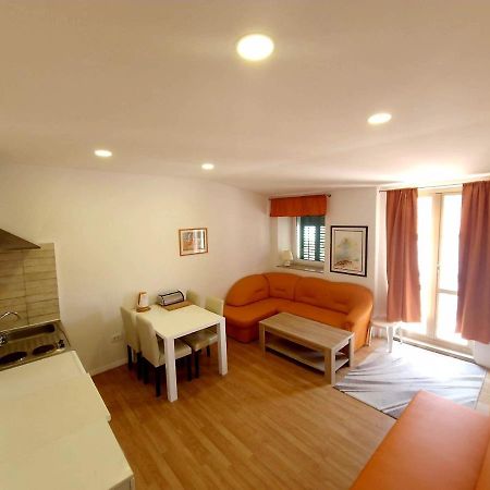 Apartments Eis Baška Esterno foto
