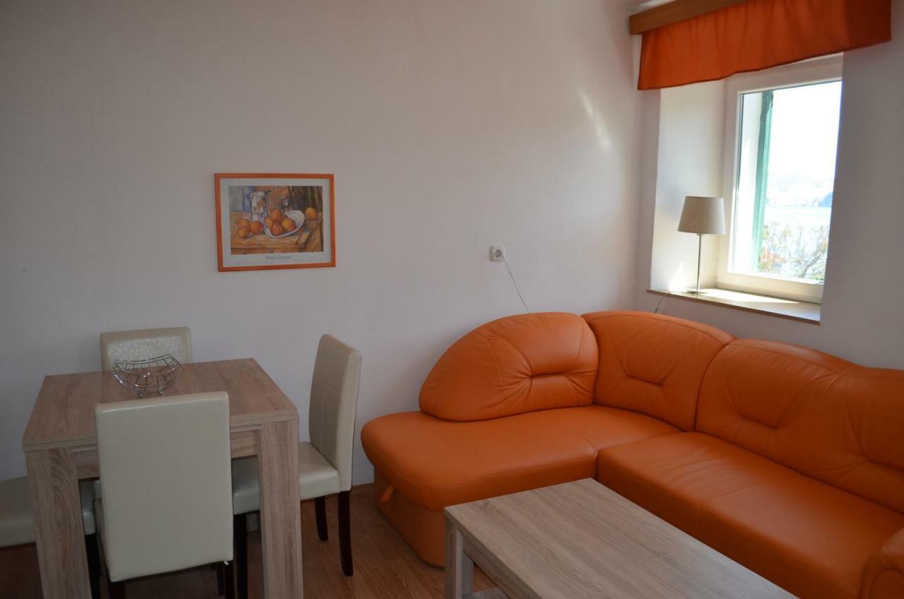 Apartments Eis Baška Esterno foto